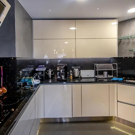 וילה Amazing In - Alke Vida